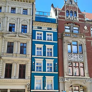 Bed and breakfast Academus - Cafe/pub&guest House